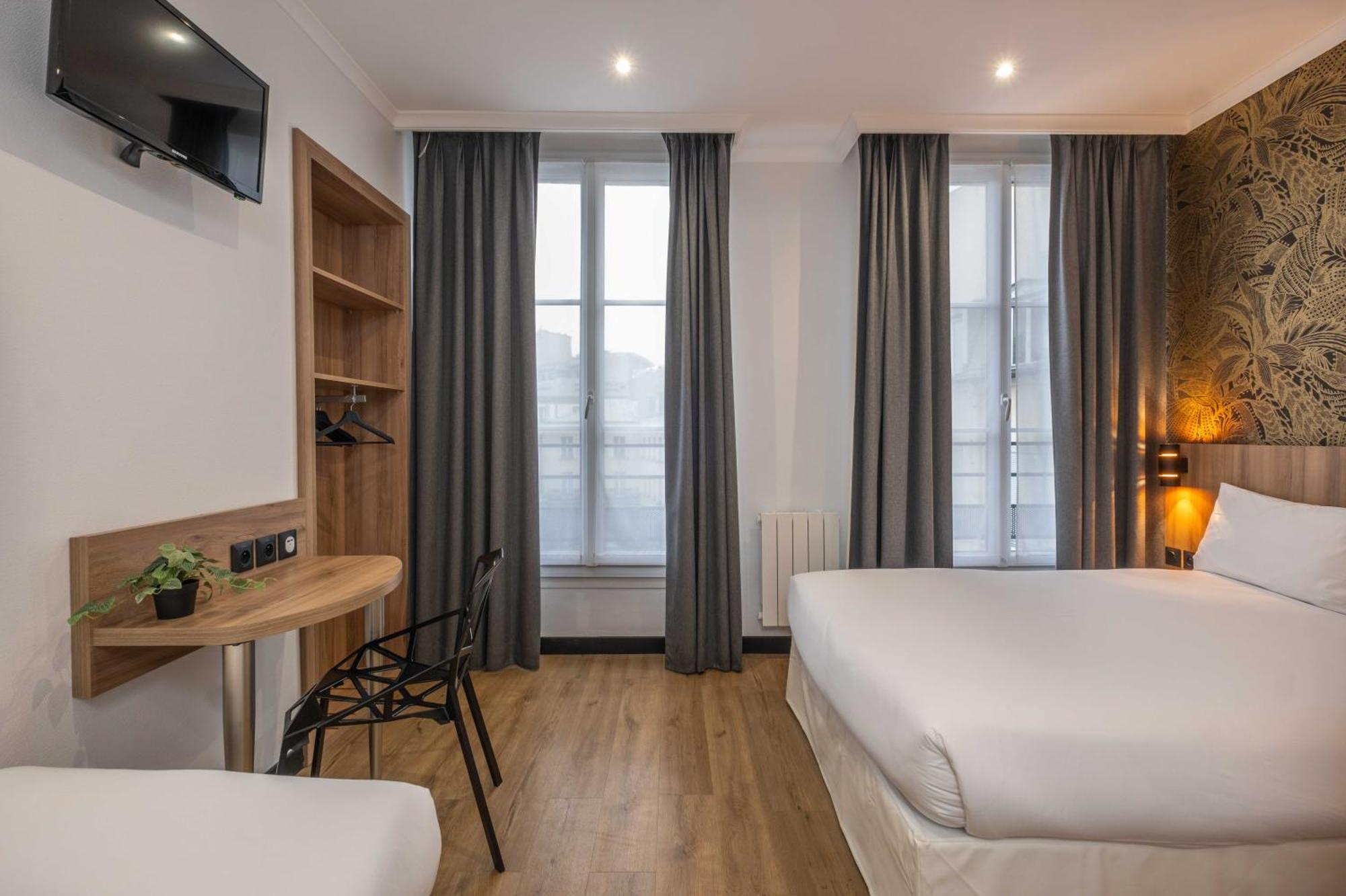 Daval Hotel Parijs